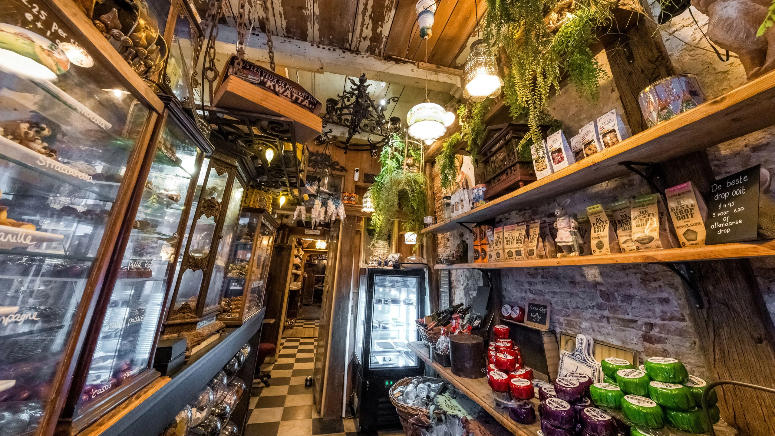 In onze museumwinkel uit 1600